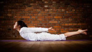 Йога упражнения для менструаций